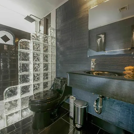 4Br 9M To Vegas Strip With Spa
